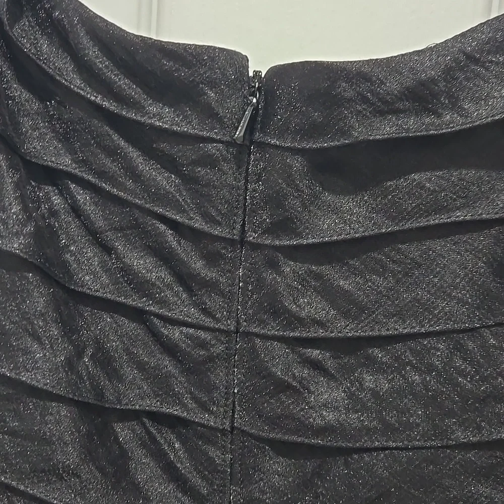 Adrianna Papell collection black fully lined dress beautiful pleated detail 6